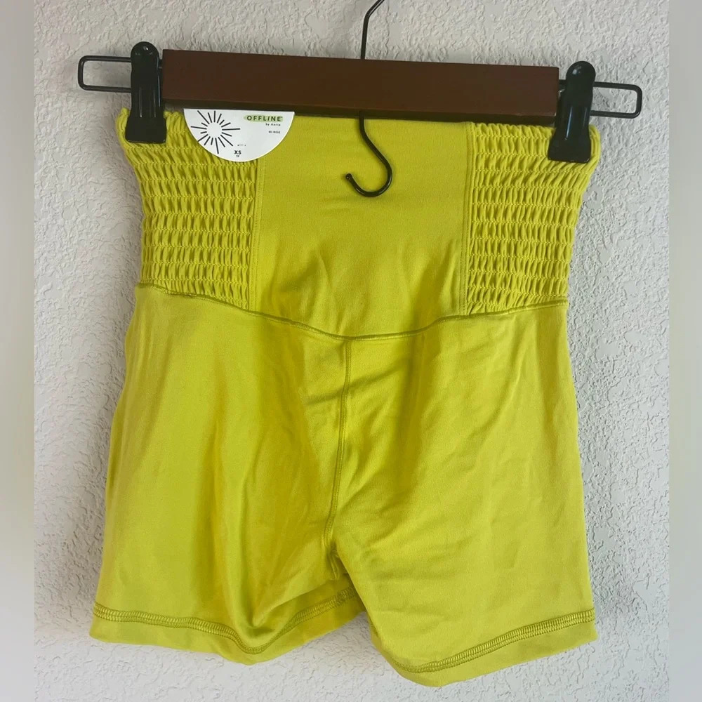 Aerie Offline Real Me Hi-Rise Short Court 4” Biker Short -Chartreuse size XS NWT - Picture 4 of 11